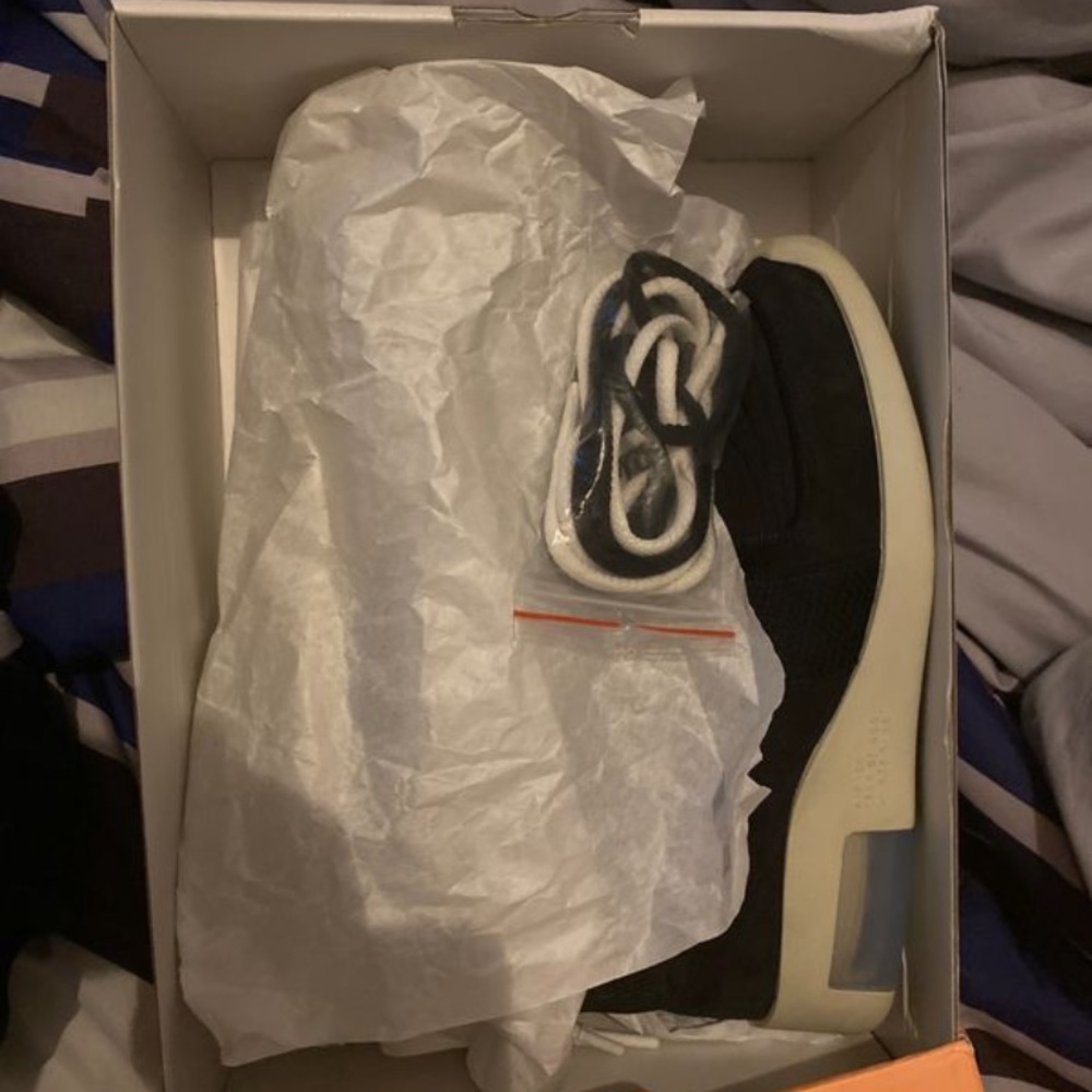 Nike air raid fear of god size 6